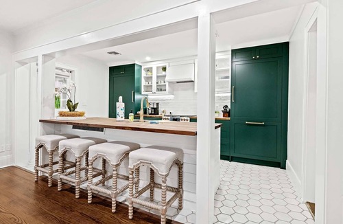 Victoria Park House | Hideaway - Heated Salt Water Pool & Spa