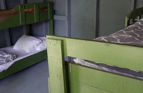 Olney RV Rental | Hideaway Hut 3/2 Bunkbeds