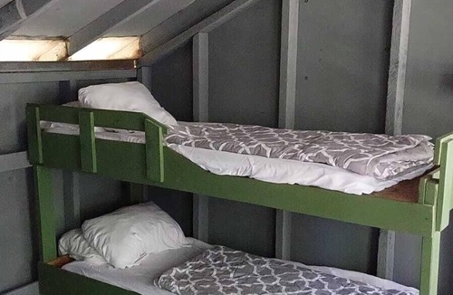 Olney RV Rental | Hideaway Hut 3/2 Bunkbeds