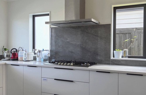 Waikato Bed & Breakfast | Hideaway in Green Hill Park