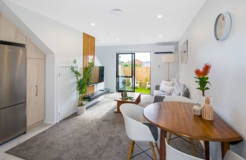 Wellington Region Apartment | Hideaway in the Grove