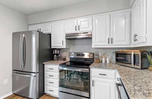 Bella Vista House | Hideaway In The Highlands : Bike, Lake, Golf, Pet Friendly