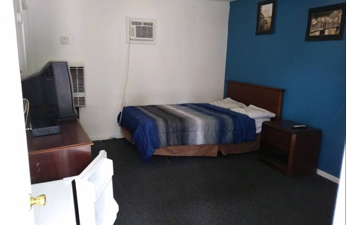 North Tonawanda Hotel | Hideaway Motel at Hayat