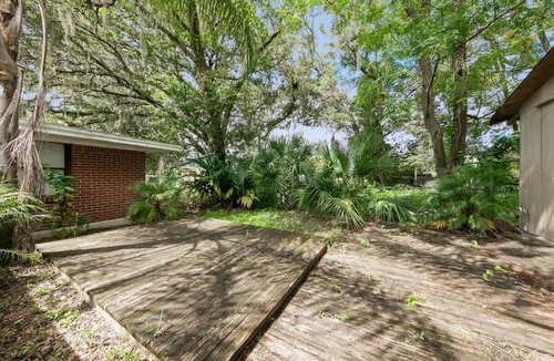 Arlington House | Hideaway Nest Saver, Long-Term Skylights, Washer and Dryer