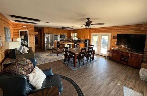 Breckenridge House | Hideaway Ranch: Entire Home