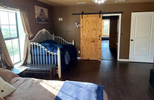 Breckenridge Apartment | Hideaway Ranch: Upper Level