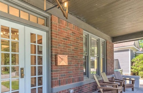 Cooper-Young Historic District Apartment | Hideaway Retreat in the Heart of Cooper Young