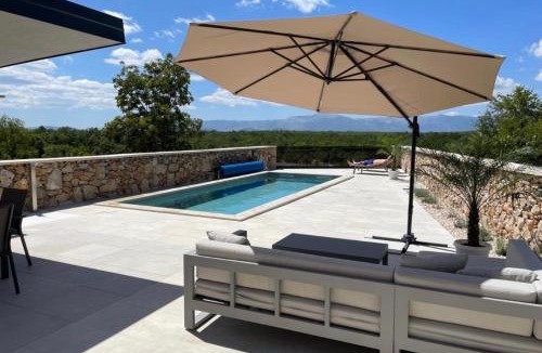 Prolozac Villa | Hideaway Stonehouse pool for 2 Dalmatia Imotski