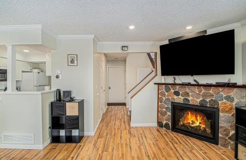 Harbor Springs Apartment | Hideaway Valley Condo 36