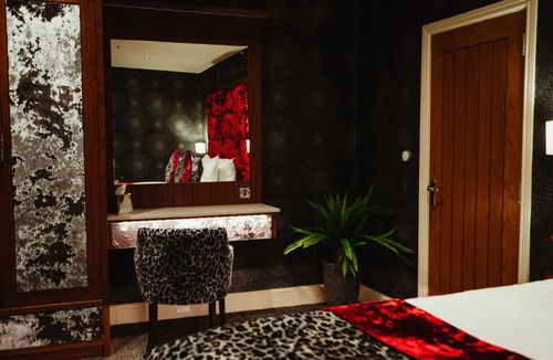 Bowness-on-Windermere Villa | Hideout House