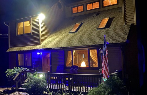 Hamlin House | Hideout- Spacious Pet Friendly Home ready!