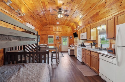 Greers Ferry Apartment | Higden Hideaway w/ Fire Pit Near Greers Ferry Lake