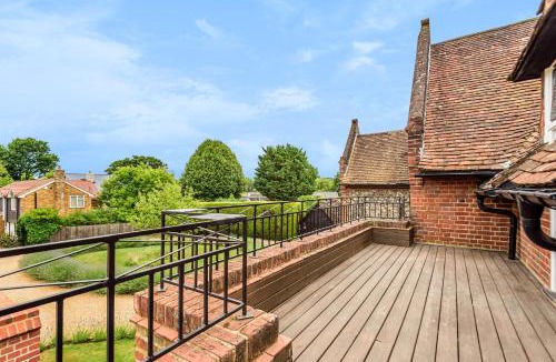 Marlow House | Higginson House