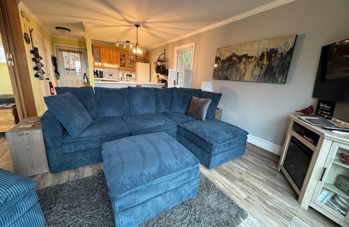 Beech Mountain Condo | High Above the Clouds, at an Elevation of 5506', lies the Cardinal's Nest