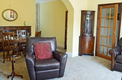 Bunbury House | High Bank