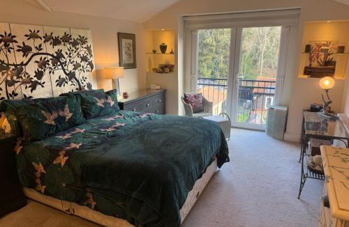 Churt Bed & Breakfast | High Barn