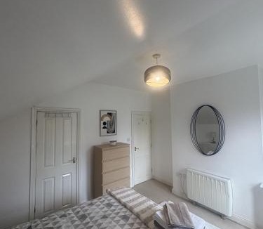 Royal Tunbridge Wells Apartment | High Brooms Suite