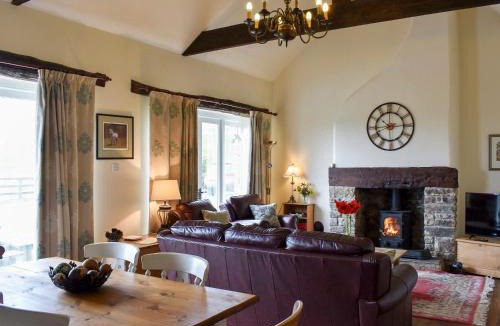 Richmond House | High Dalton Hall Cottage