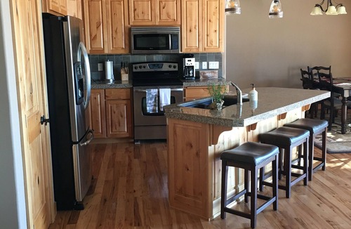 Powell Butte House | High desert home with mountain views