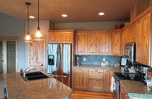 Powell Butte House | High desert home with mountain views