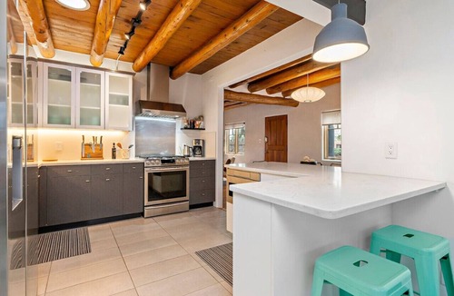 Casa Linda House | High Design with Fabulous Patio