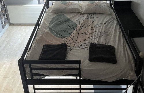 Chaudefontaine House | high-end loft between greenery and city