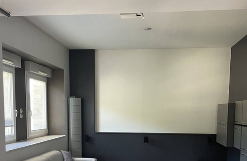 Chaudefontaine House | high-end loft between greenery and city