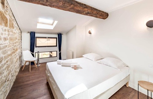 Old Lyon Apartment | High-end apartment overlooking the quays