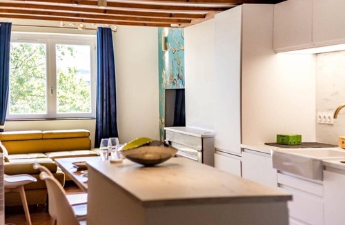 Old Lyon Apartment | High-end apartment overlooking the quays