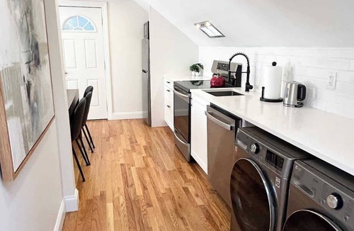 Arlington Apartment | High-End Condo with Modern Flair