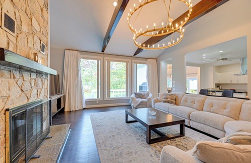 Norwalk Cottage | High-end Estate in Norwalk: Quiet & Spacious!