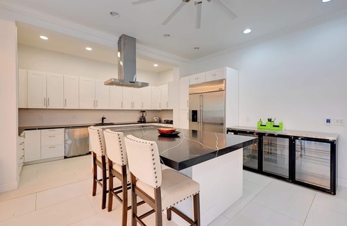 Norwalk Cottage | High-end Estate in Norwalk: Quiet & Spacious!