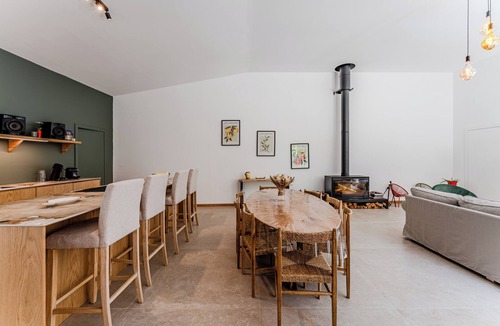 Gaillan-en-Medoc Villa | High-end group pool villa – between ocean and vineyards