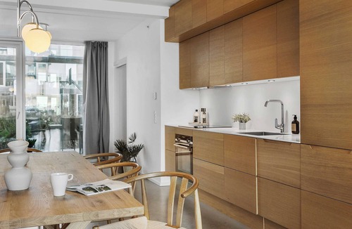 Aarhus C Apartment | High-End Marina Apt w Outdoor Areas & Free Parking