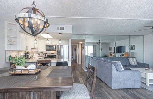Ocean City Condo | High End Updates, Open Bay Views, Bayfront pool, 3 blocks to beach/boardwalk!