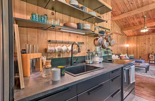 High Falls Cottage | High Falls Restorative Cabin in the Woods!