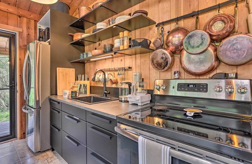 High Falls Cottage | High Falls Restorative Cabin in the Woods!