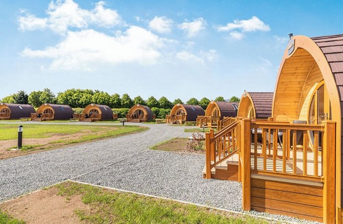 Arnold Apartment | High Farm Deluxe Pod