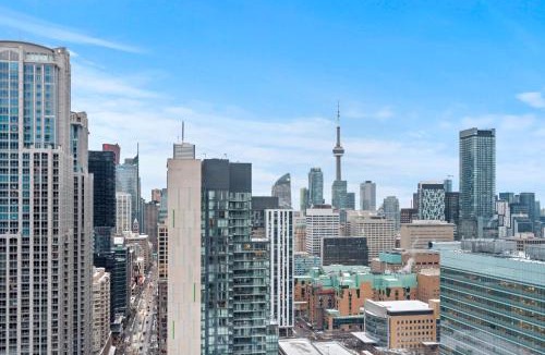 Bay Cloverhill Apartment | High Floor 1 Bedroom Condo City View Downtown Toronto
