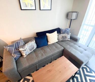 CityPlace Apartment | High Floor 1 Bedroom & Den Condo Iceboat Terrace Downtown Toronto