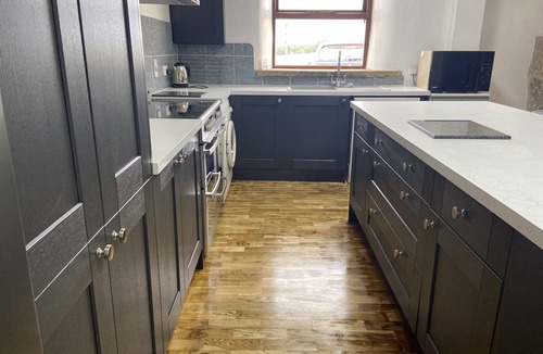 Burnley House | High Gate & Threshings