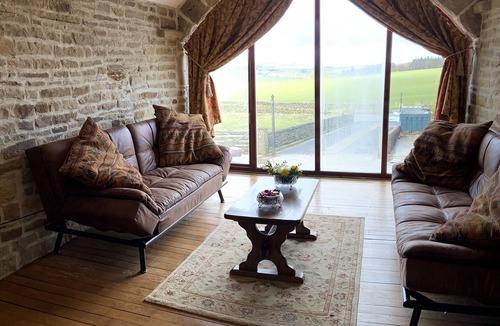 Burnley House | High Gate & Threshings