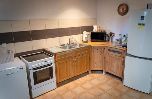 Codognan Apartment | - High Gite -