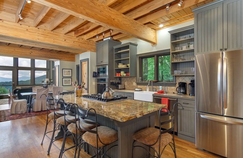 Laurel Ridge Cabin | High Haven | Breathtaking Mountain Views!
