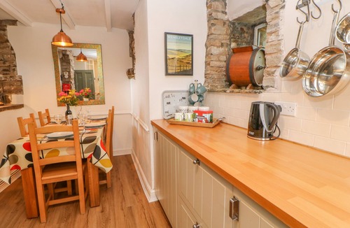 Hawes Cottage | High House