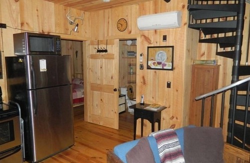 Tyro Cabin | High Lonesome Cabin.Elevate Your Soul! Peaceful Seclusion