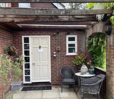 Holworth Bed & Breakfast | High Mead