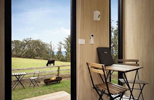 Jeeralang House | High on a Mountain Top by Tiny Away