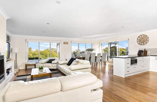 Inverloch House | High on Kenneth