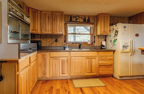 Cody Cabin | High Point Hideout- Mountain Top Views, Location on the way to Yellowstone